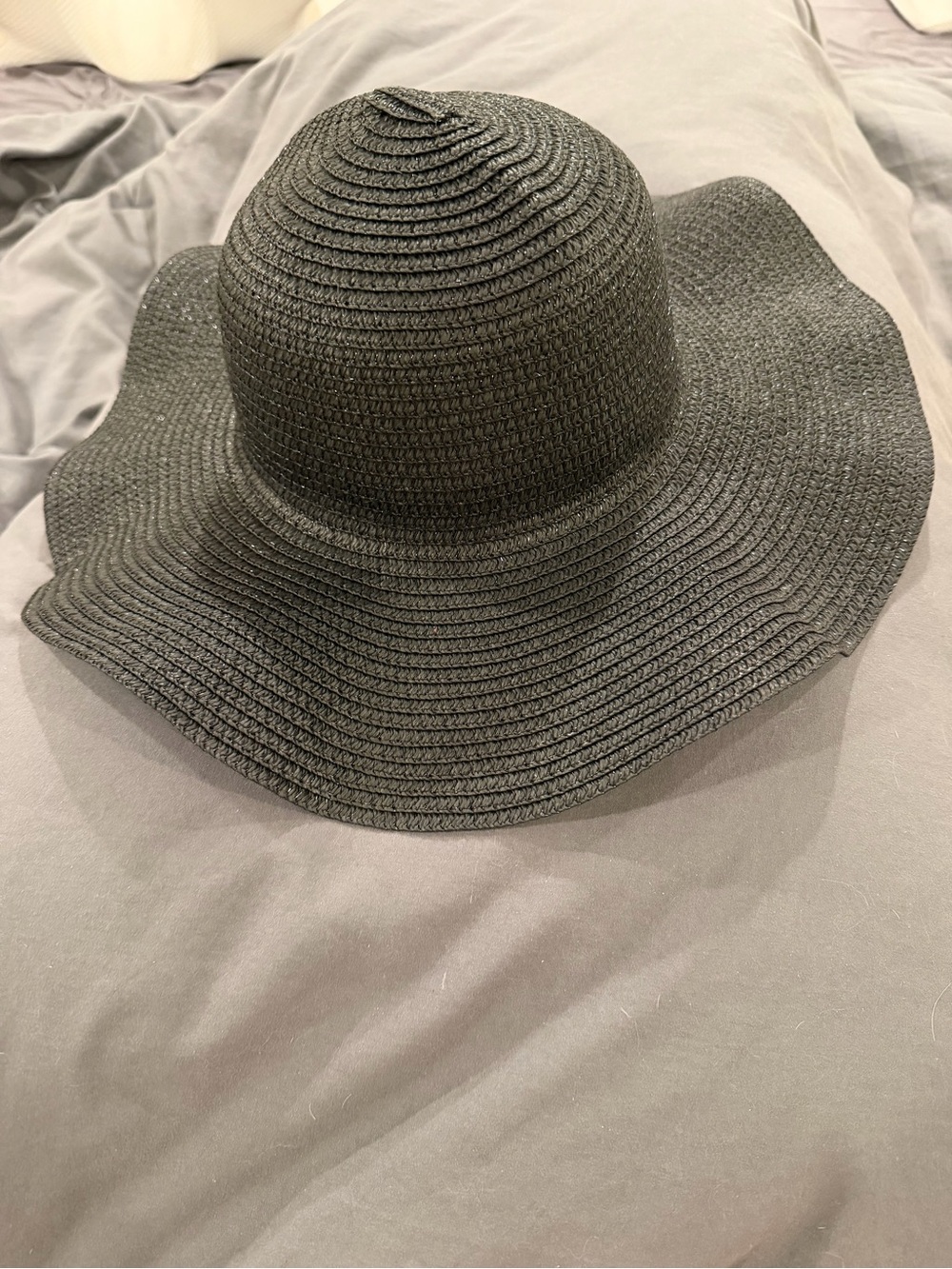 Women's Black Wide-Brim Sun Hat
